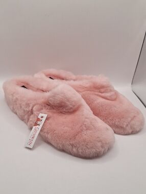 Giesswein Plush Pink Faux-Fur Slip-On Women's Slippers